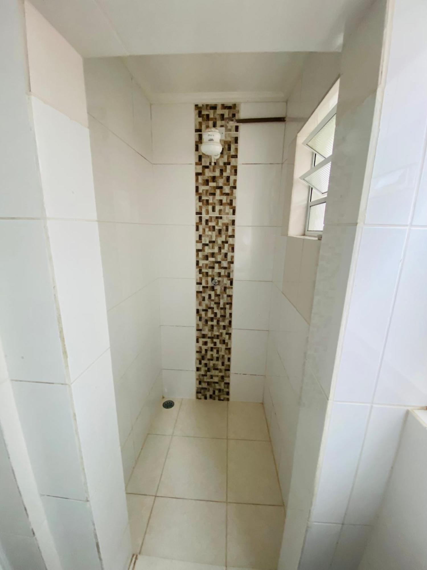 Apartamento Chale 01 - 50 Metros Da Da Maranduba Com Ar Condicionado - Beira Mar *